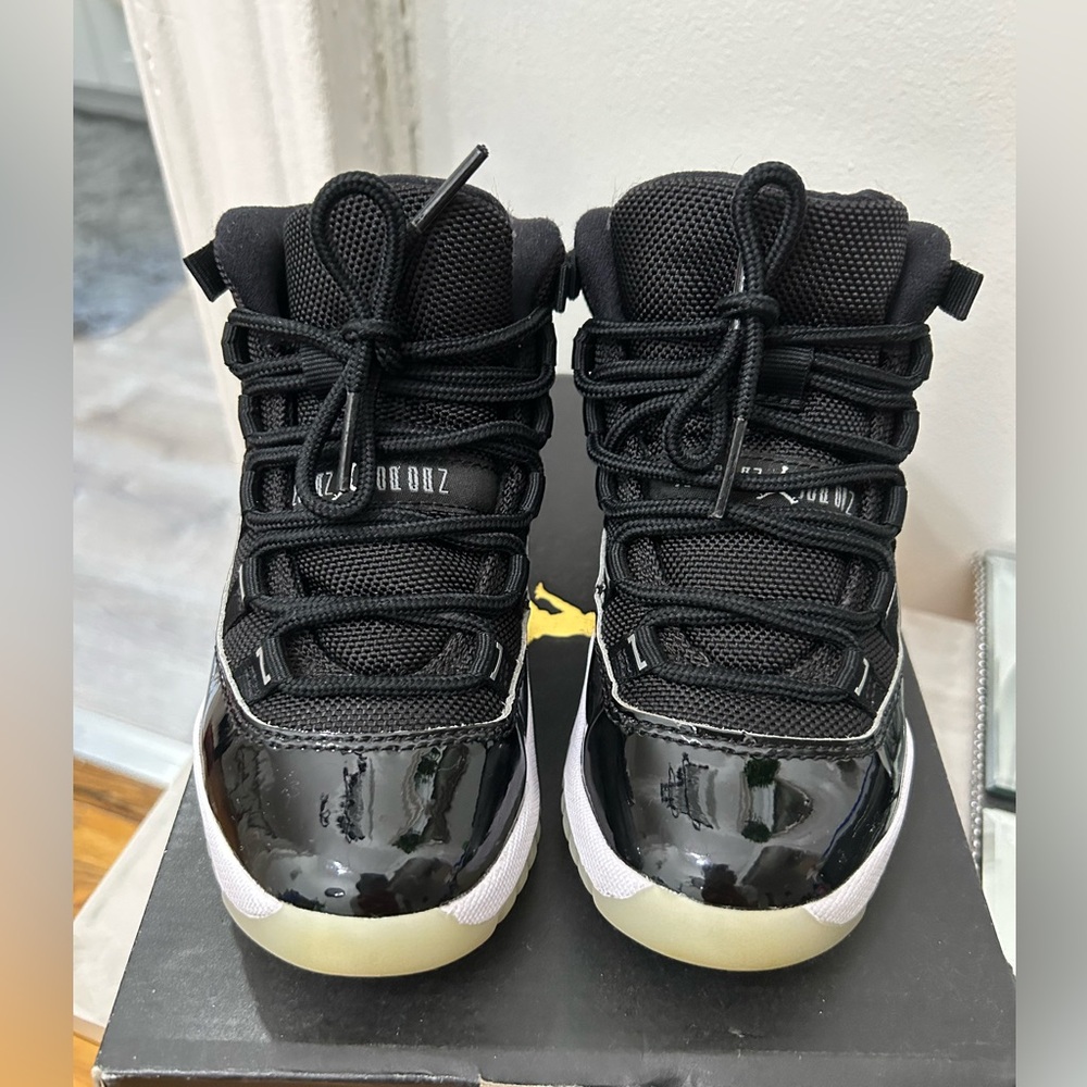 Kids Jordan 11 retro.